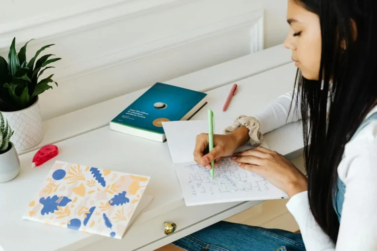 Lettre de motivation pour le stage de 3e : la méthode simple pour qu&rsquo;on accepte de te prendre