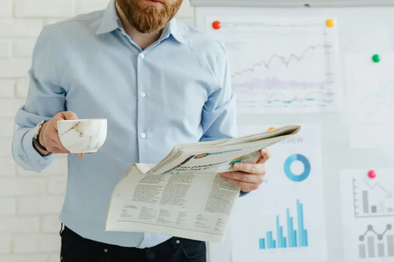 News in business : comment construire une vraie veille business en 2026