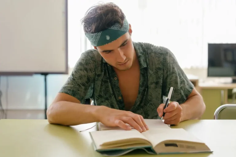 Lettre de motivation BTS Communication : la méthode qui convainc